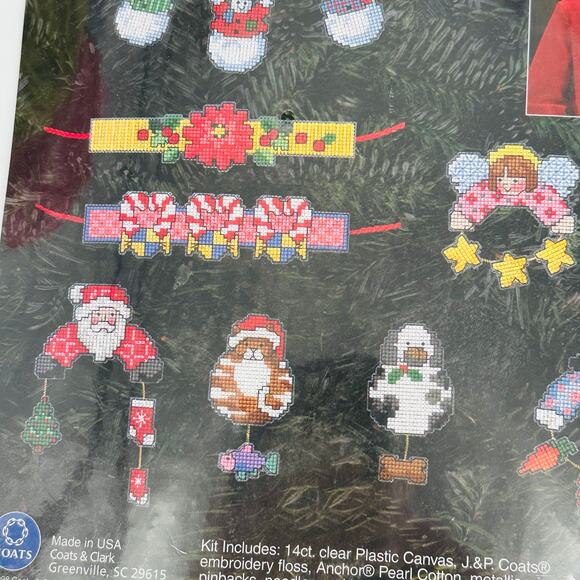 Christmas Jewelry Plastic Canvas Ensemble Kit #28126 J&P Coats 1998 SEALED NEW - Picture 6 of 10